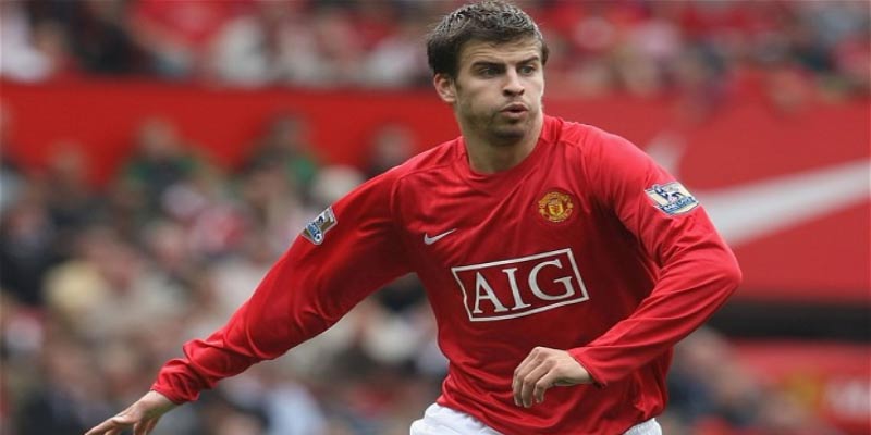 Gerard Pique at Manchester United: The Hidden Story Revealed!